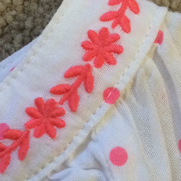 Cute blouse - Picture 4 of 4